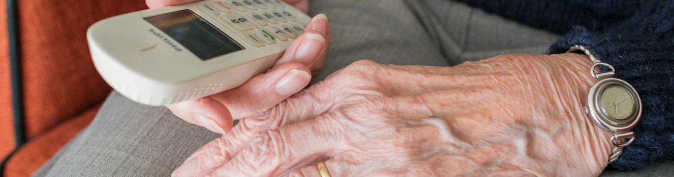 Compass Responds to SOS by Assuming Telephone Visiting Service for Seniors